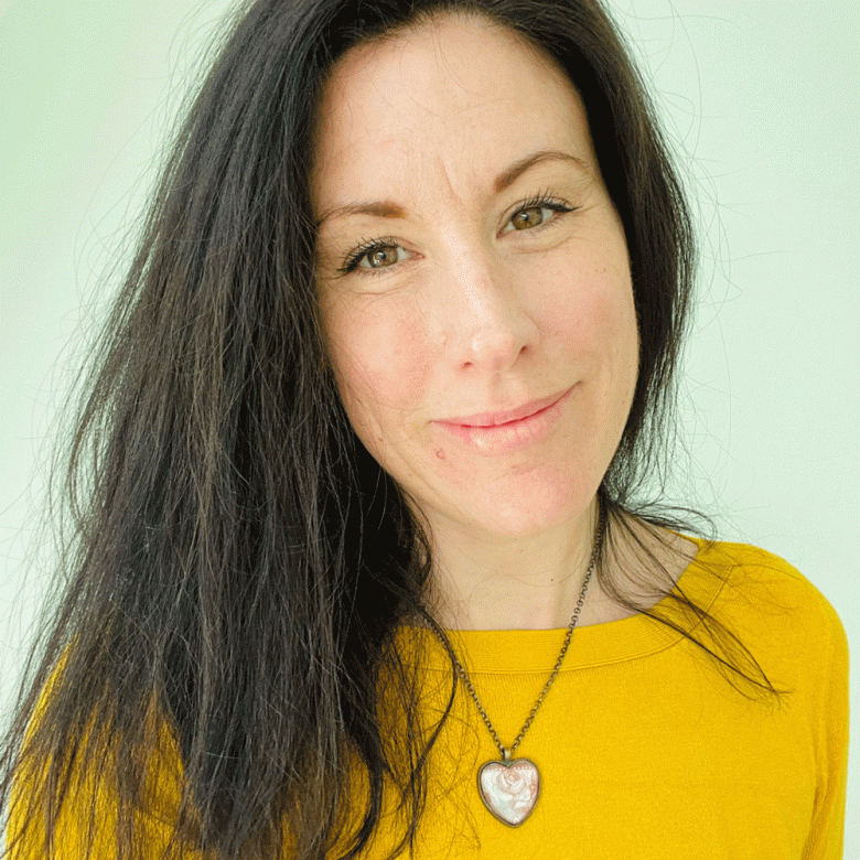 Claire Frances Headshot