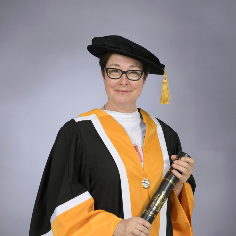 sue perkins cropped