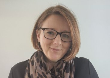 Sarah Molloy headshot