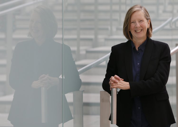 Photo of Falmouth Senior Lecturer and journalist Kate de Pury 