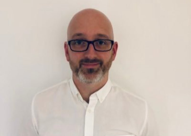 andy.dillon@falmouth.ac.uk