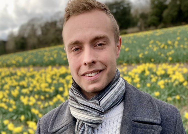 Lecturer and Technician