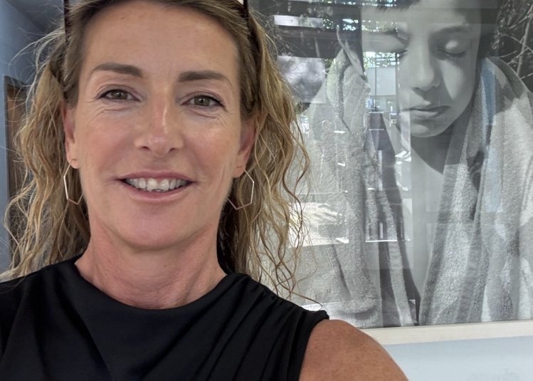 jo.bradford@falmouth.ac.uk