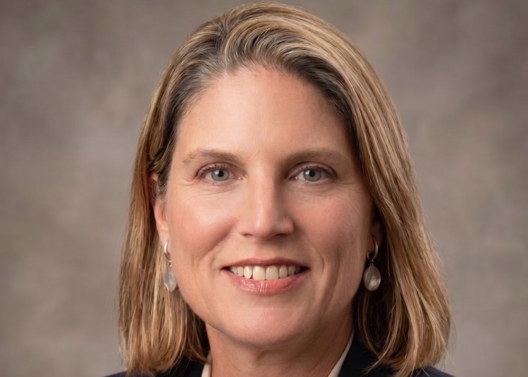 Professor Larra Anderson - Vice-Chancellor Falmouth University 2026