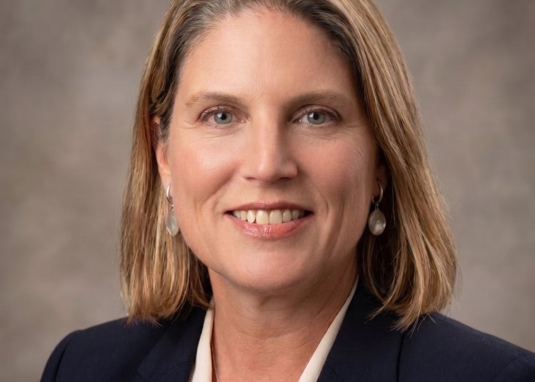 Professor Larra Anderson - Vice-Chancellor Falmouth University 2026