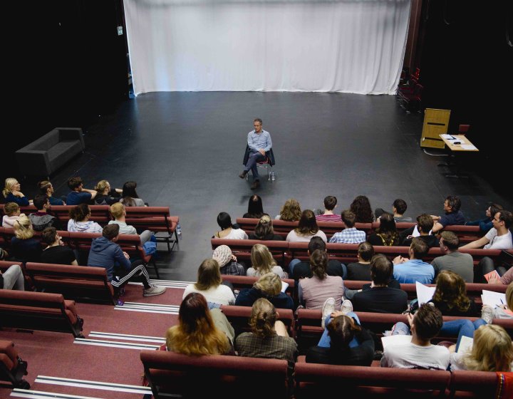 Masterclass acting and theatre speaker 2