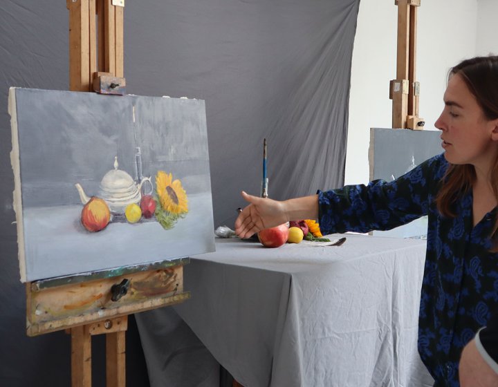 Emily Roberts teaching still life in oils