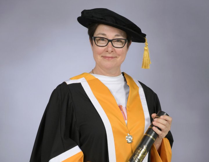 sue perkins cropped