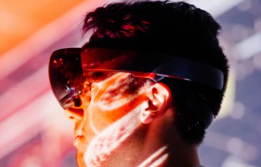 Student experiencing Virtual Reality