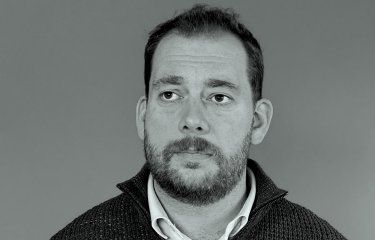 nick.peres@falmouth.ac.uk