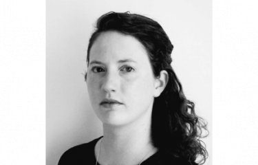 Elizabeth Tomos headshot