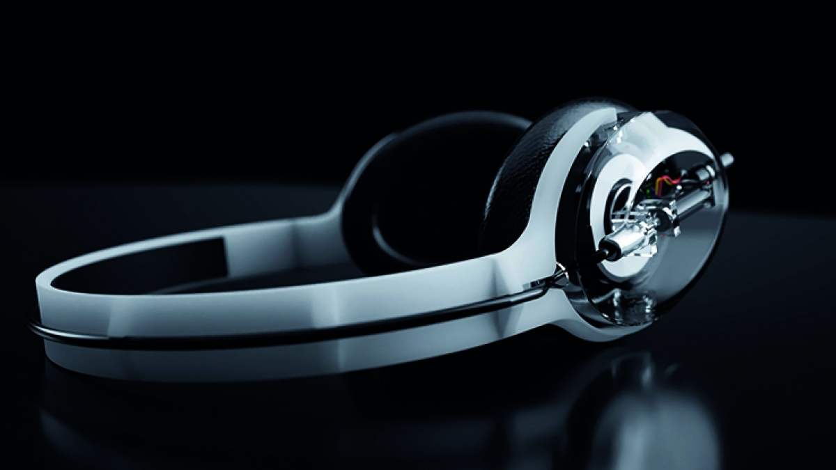 Easy Repair Headphones by Toby Hacker Headphones designed by student Toby Hacker