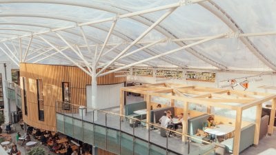 Students sit in a cafe