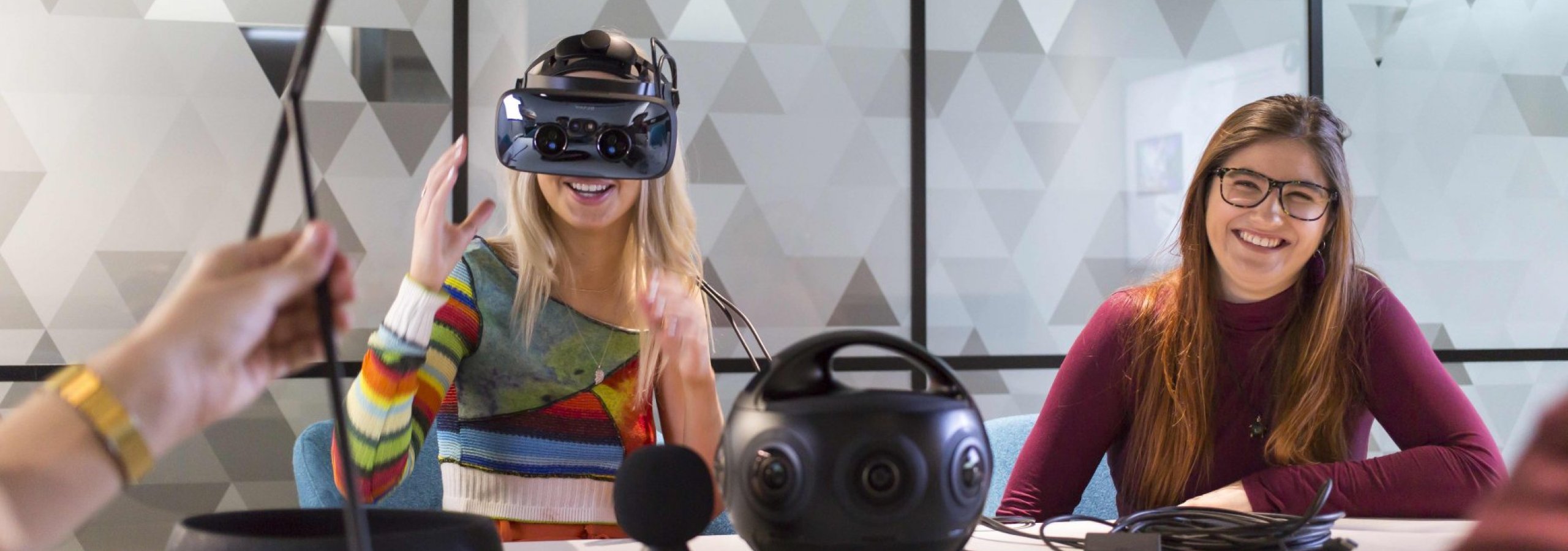 Immersive Business clients using VR equipment