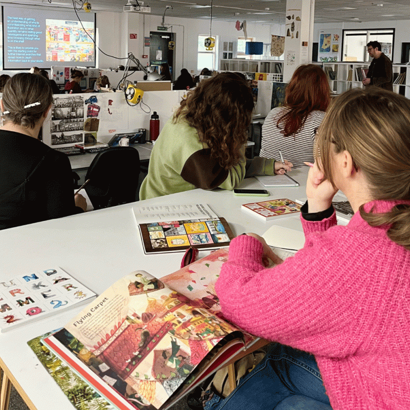 Illustration Online Trip