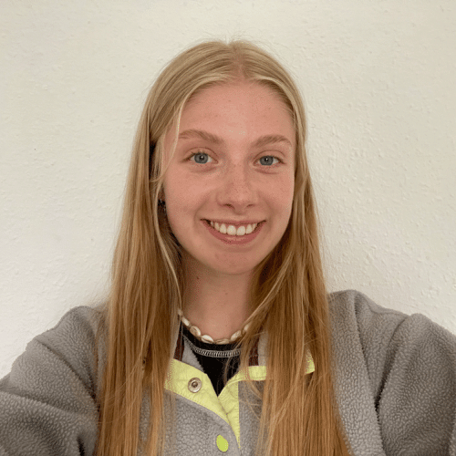 Hallie's headshot