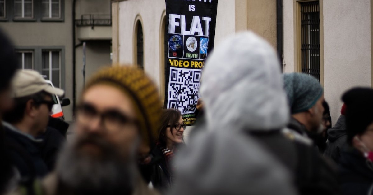 5 Ways Journalists Fact-Check Stories in the Age of Fake News